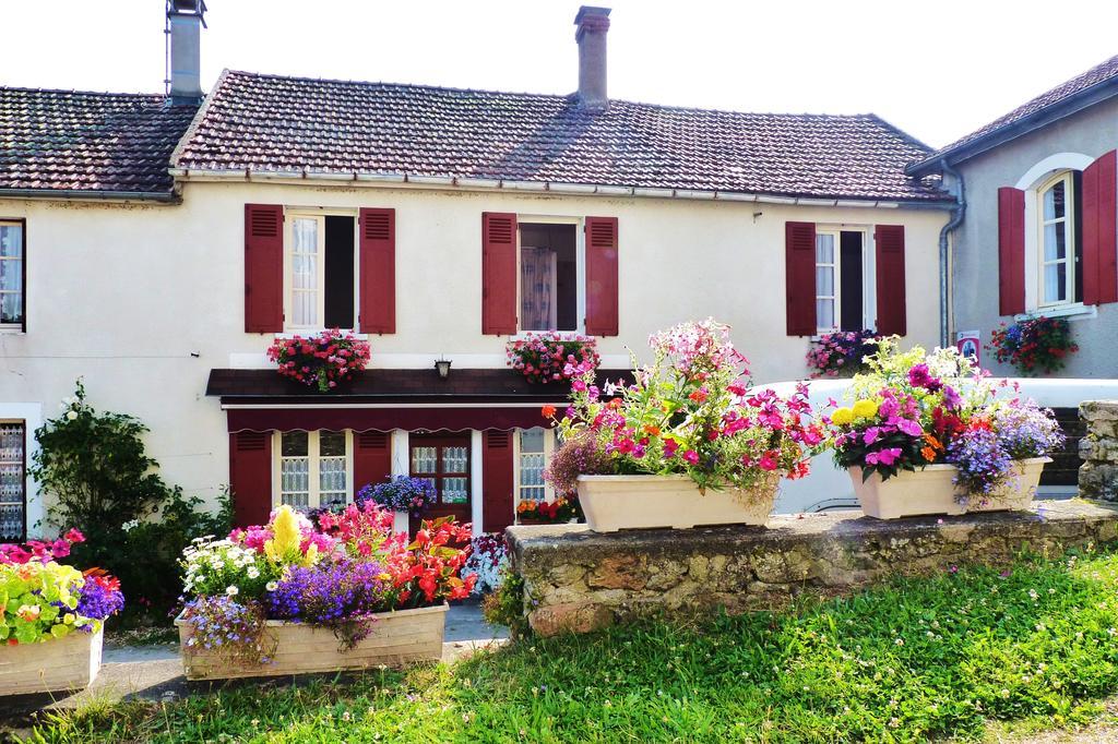 La Maison De Cure Hotel Domecy-sur-Cure Екстериор снимка